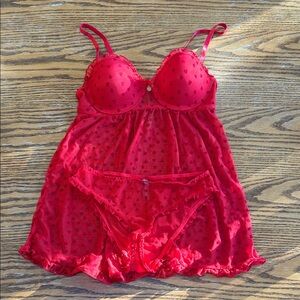 Daisy Fuentes Red Hearts Lingerie Set - size M